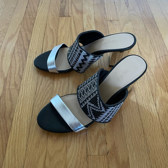 Expression sandals.  Size 8.5. Mirror heel.  Never worn. - Picture 5 of 12